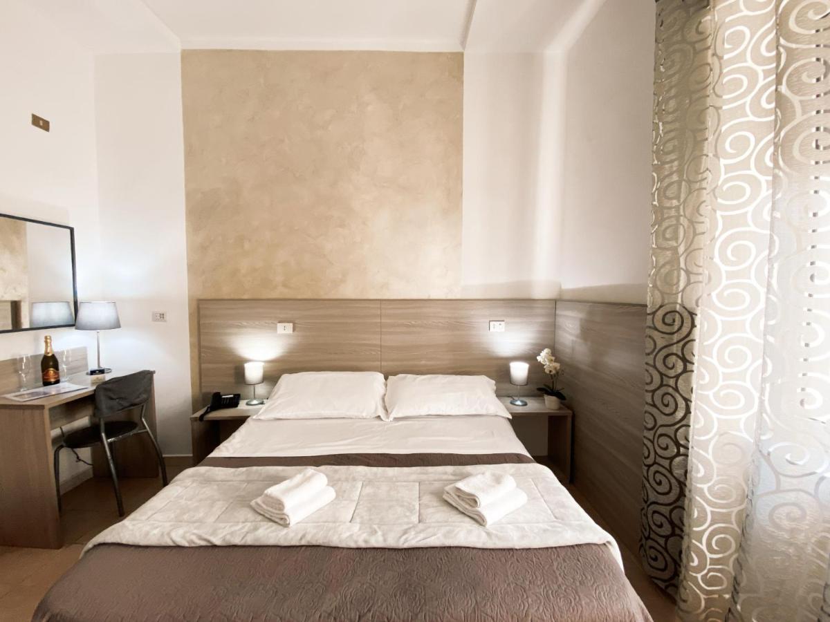 Hotel Colombo Napoli Dış mekan fotoğraf